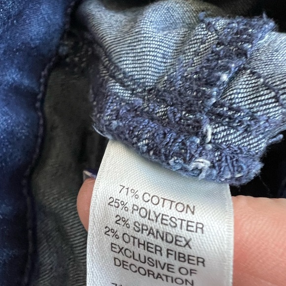 Chico’s Blue Denim Capri Jeans 10 - Picture 4 of 6